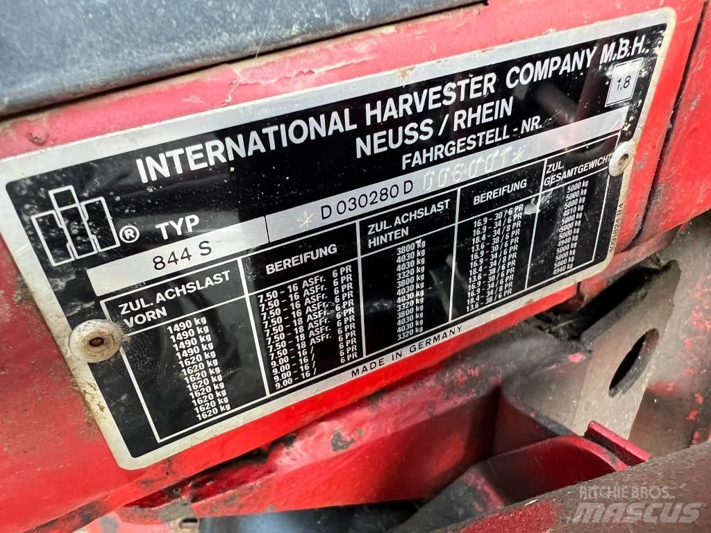 International 844xl Traktory