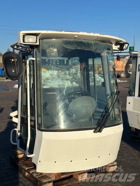 Liebherr L 538 CAB Kabiny a interiér