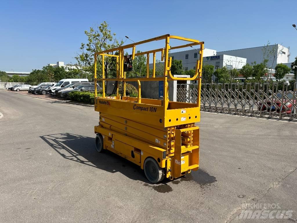 Haulotte COMPACT 10N Nůžková zvedací plošina