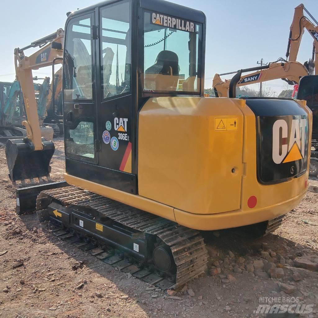 CAT 306E Midi rýpadla 7t - 12t