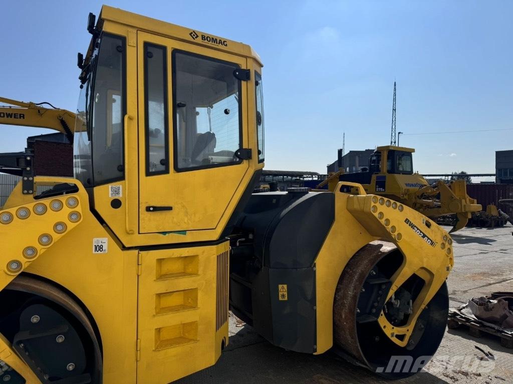 Bomag BW 202 AD-4 Tandemové válce