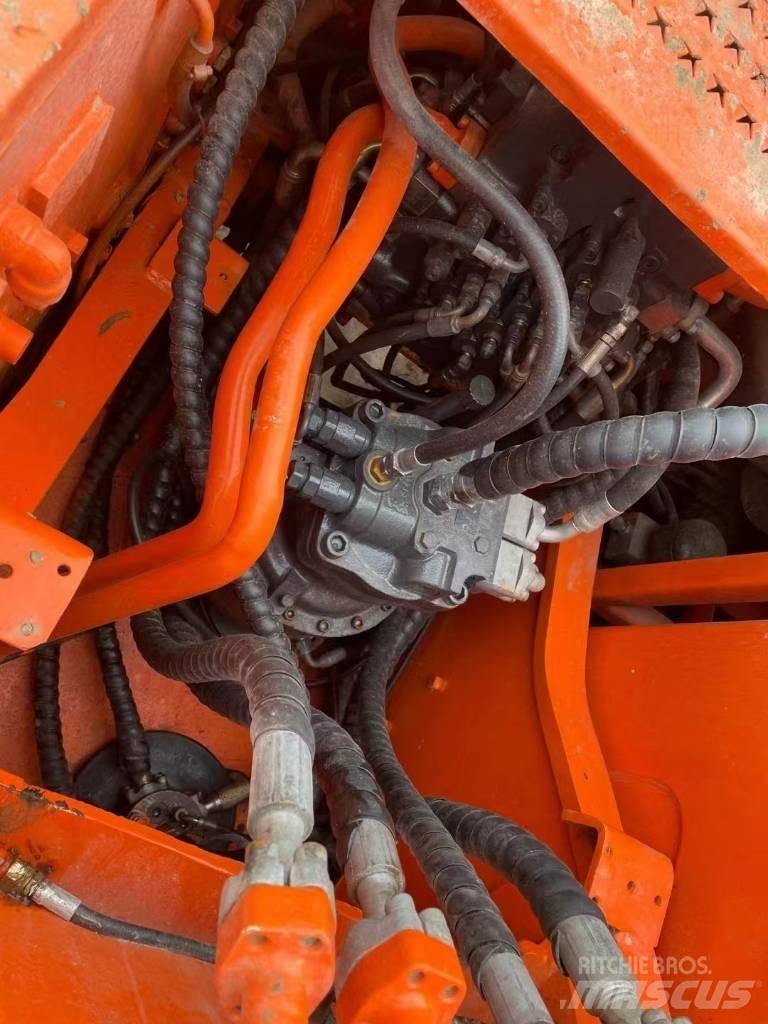 Doosan DH225LC-9E Pásová rýpadla