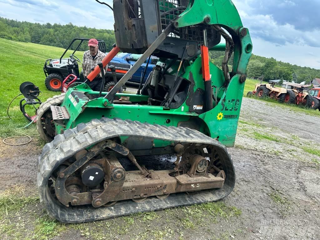 Bobcat S250 Smykem řízené nakladače