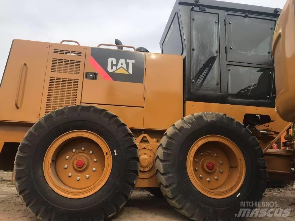 CAT 140k Grejdry