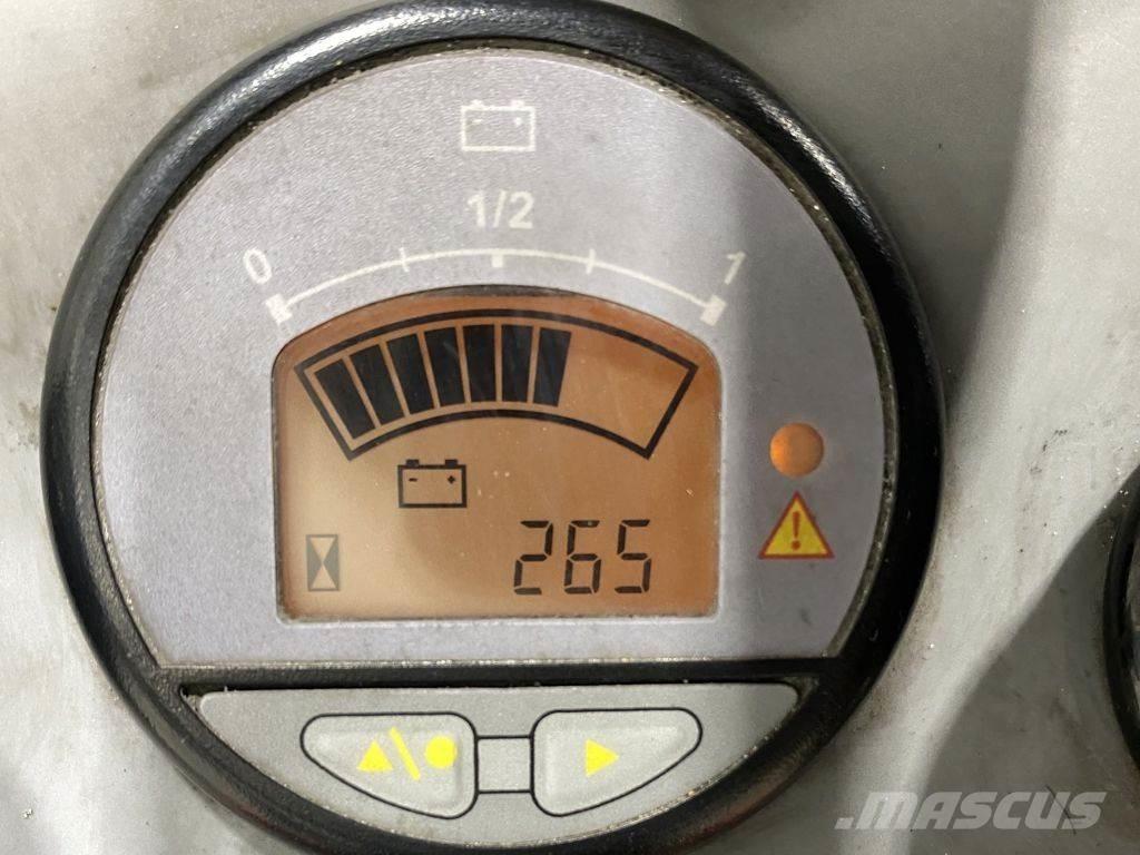 Hako B980 Kombinované  podlahové mycí stroje