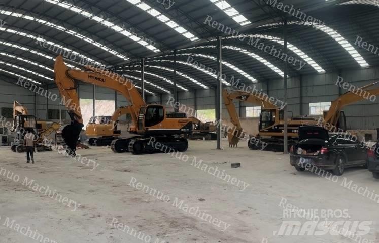 Komatsu 400-8 Pásová rýpadla