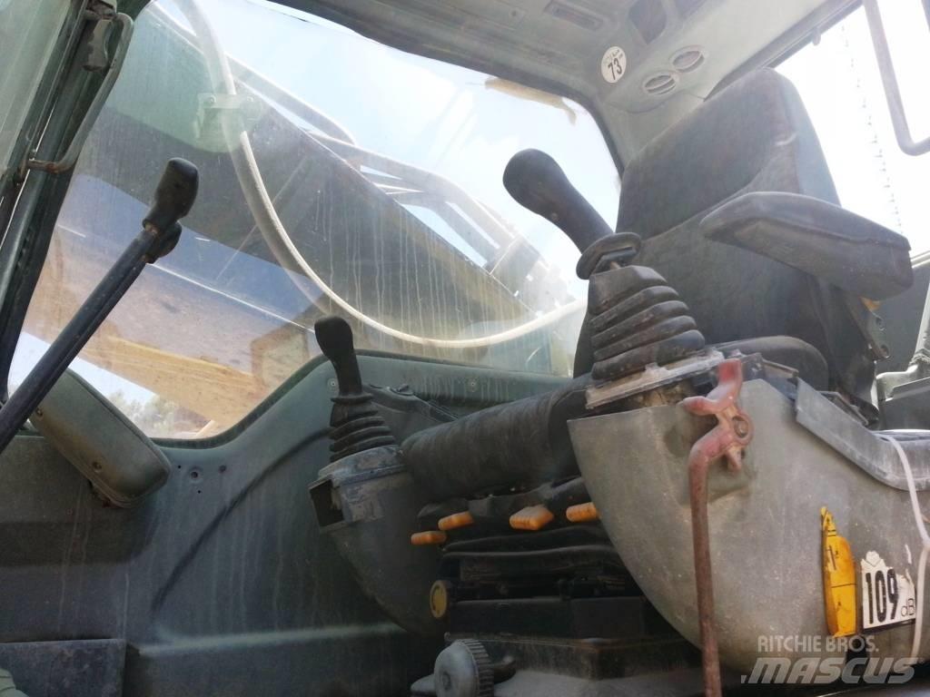 Volvo EC 460 Pásová rýpadla