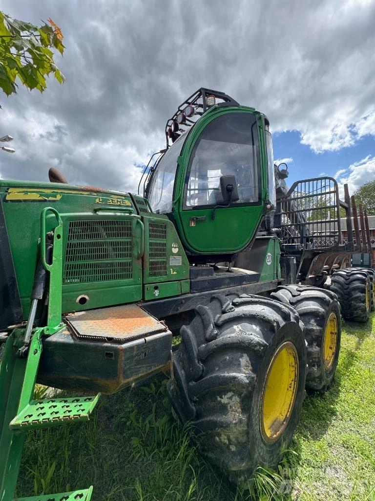 John Deere 1210 E Vyvážecí traktory