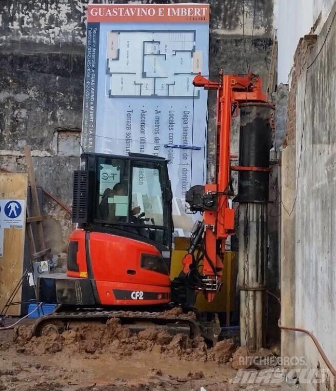 Tescar CF2 Pilířové jeřáby