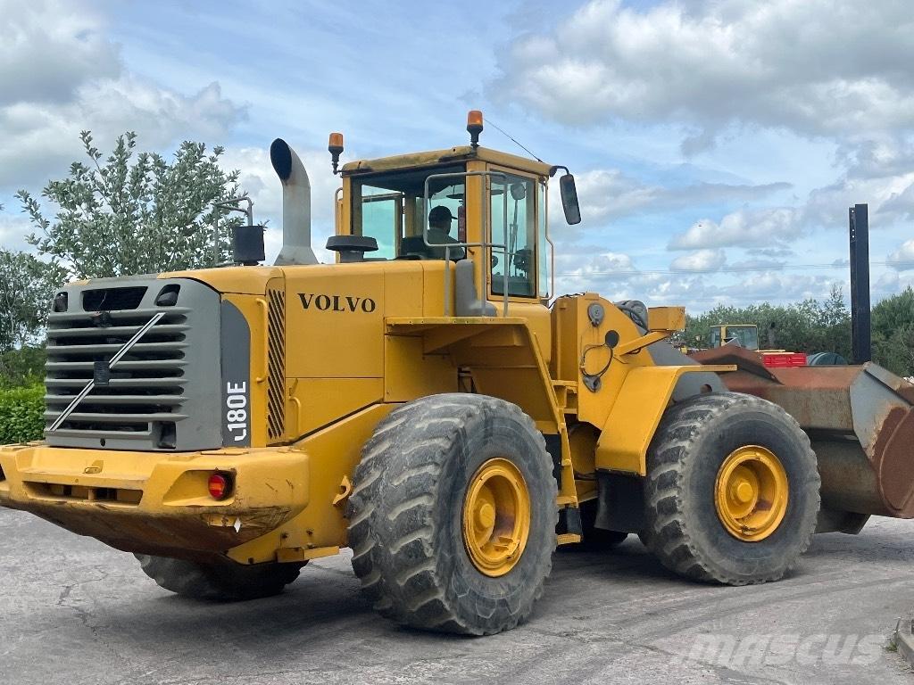 Volvo L 180 E Kolové nakladače