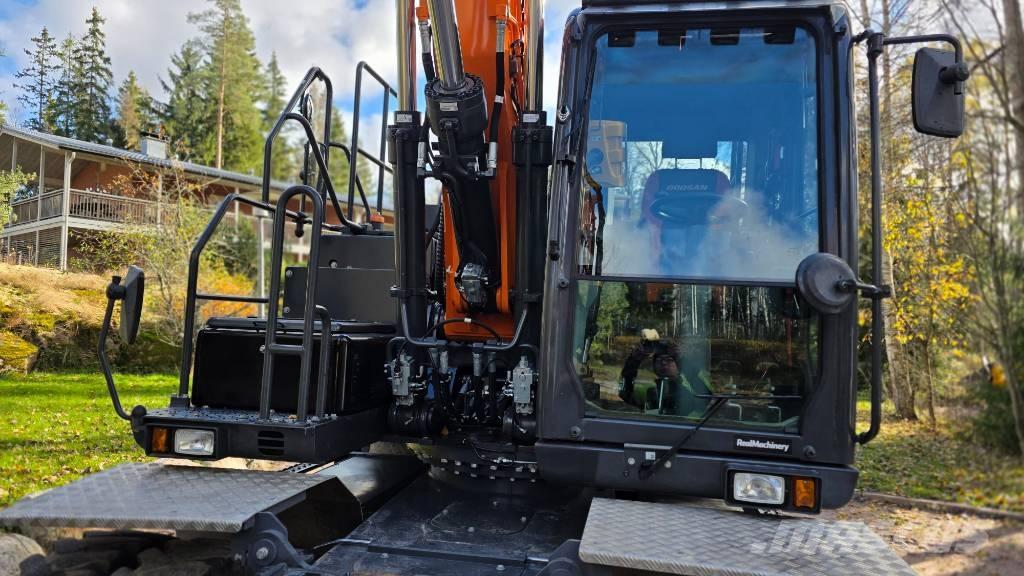 Doosan DX 170 W Kolová rýpadla