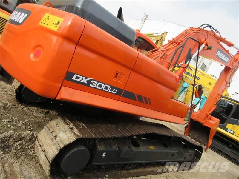 Doosan DX 300 LC-9S Pásová rýpadla