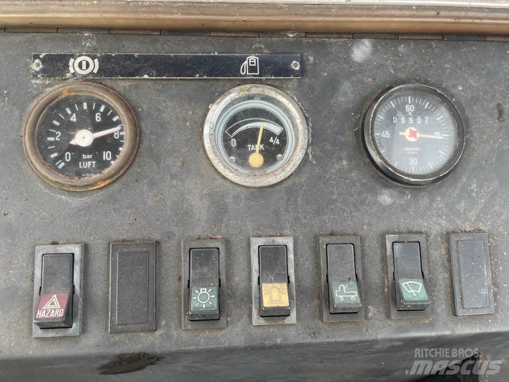 Mafi R25/200V4X2F Terminálový tahač