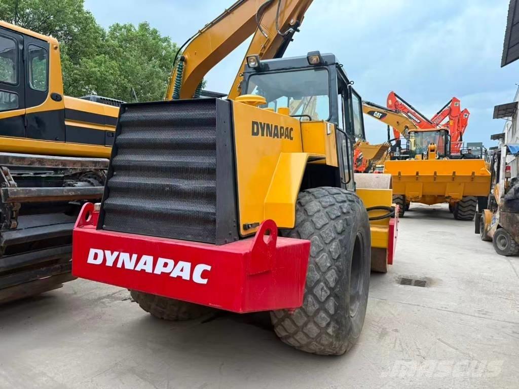 Dynapac CA 30 D Tahačové válce