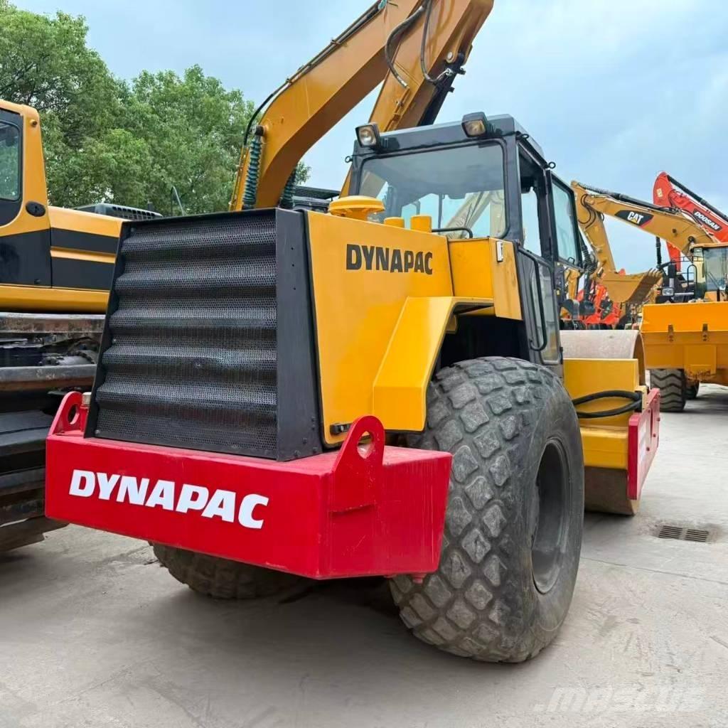 Dynapac CA 30 D Tahačové válce