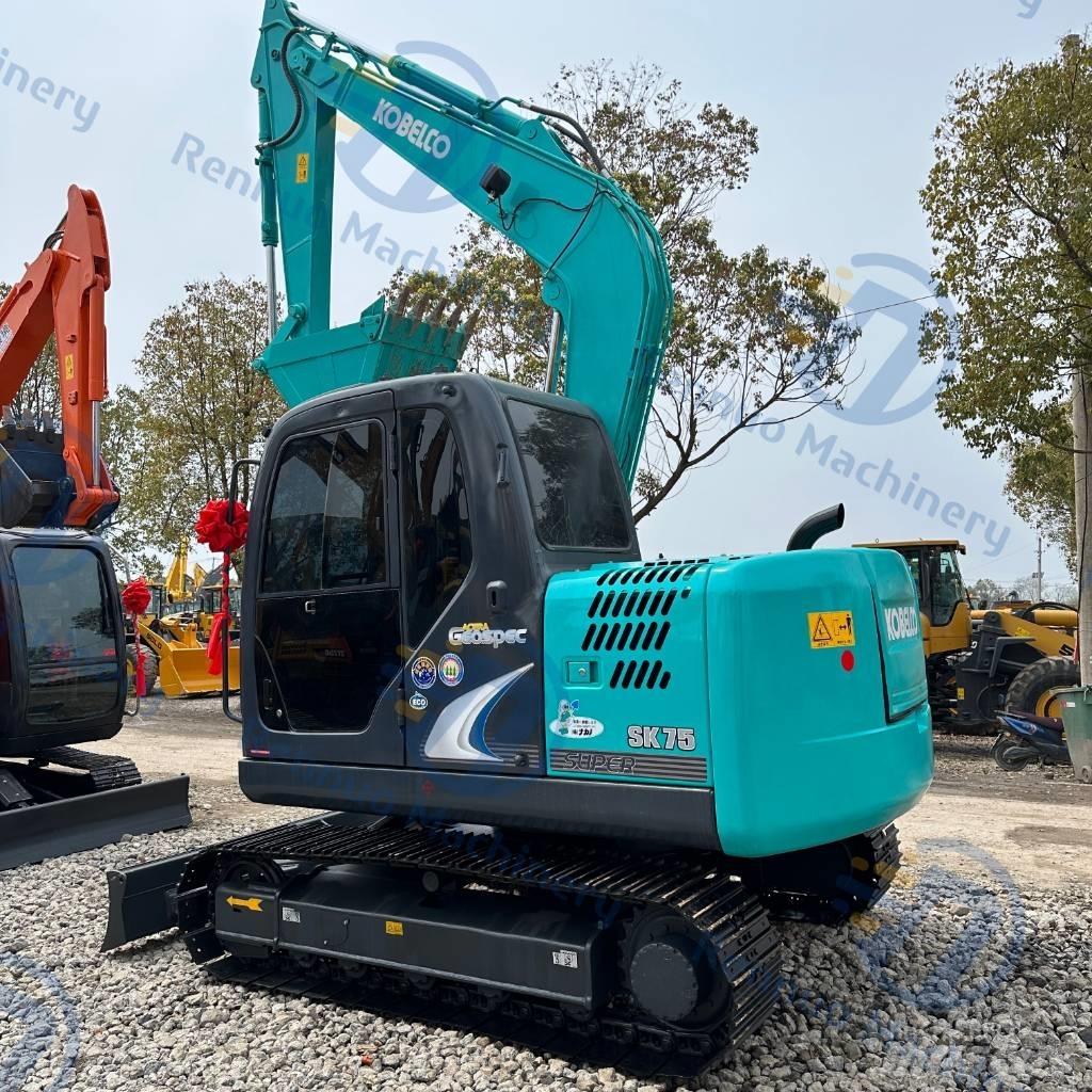 Kobelco SK75 Pásová rýpadla