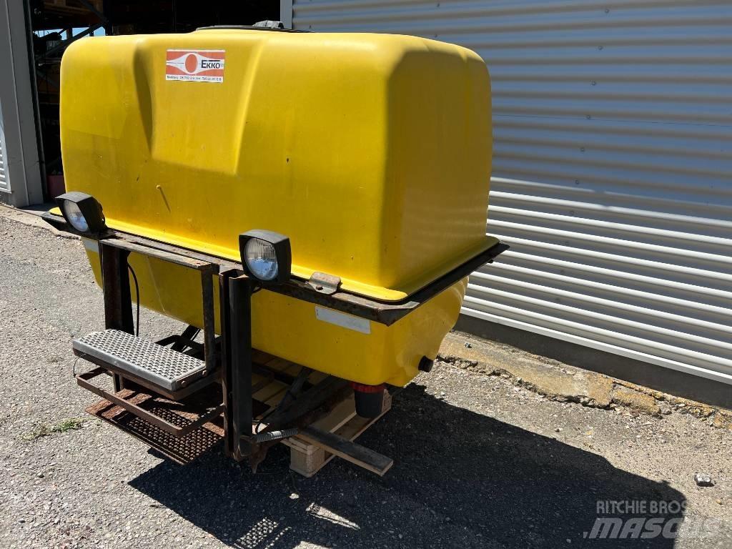 Ekko Front Tank Nesené postřikovače