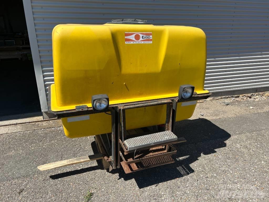 Ekko Front Tank Nesené postřikovače