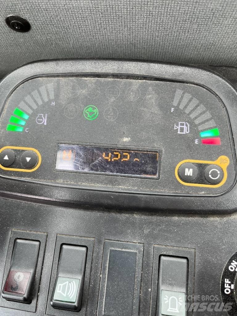 Hyundai R25Z-9 AK Mini rýpadla < 7t