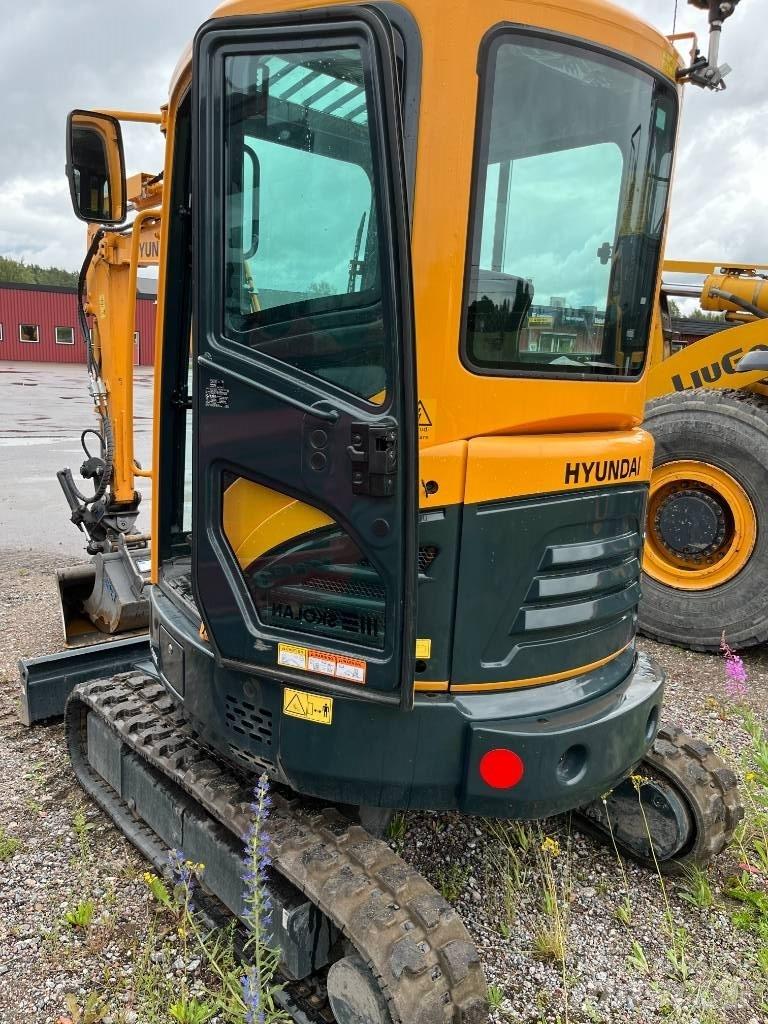 Hyundai R25Z-9 AK Mini rýpadla < 7t