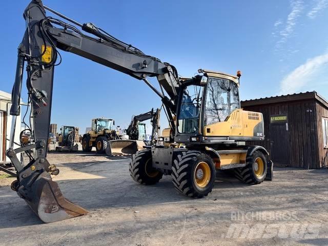 Volvo EW 140 C Kolová rýpadla
