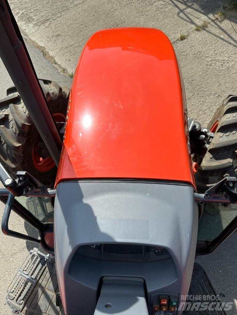Kubota M4063 ROPS Traktory