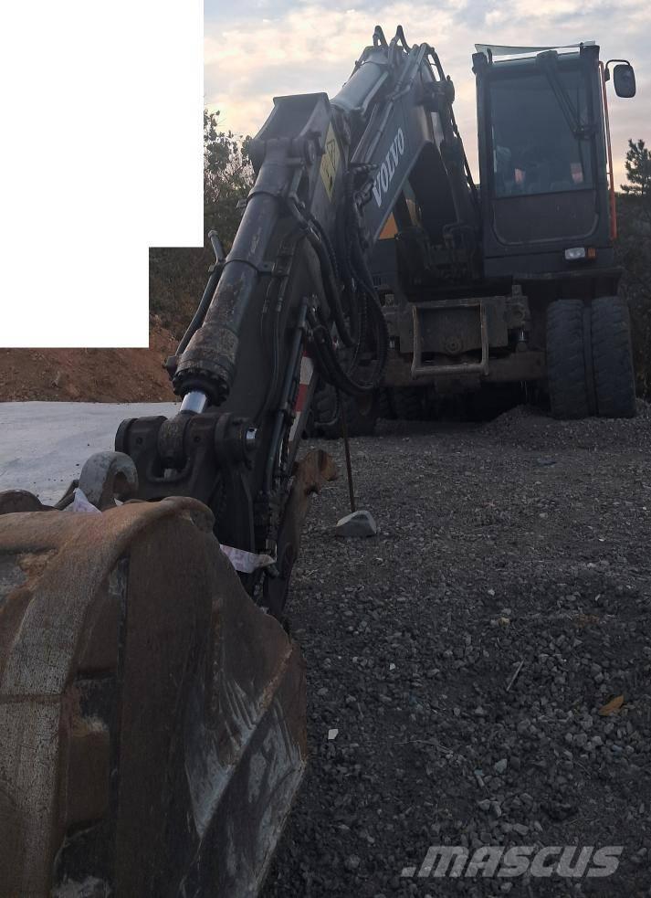 Volvo EW140E Kolová rýpadla