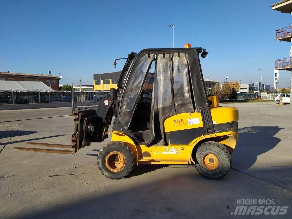 JCB TLT 30 Dieselové vozíky