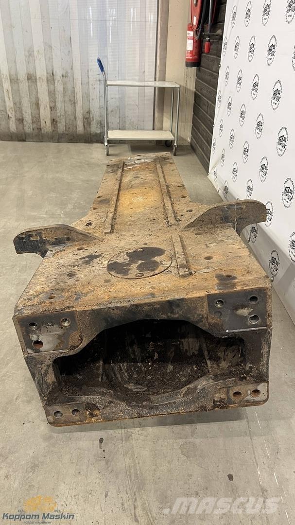 Komatsu 845 Další komponenty