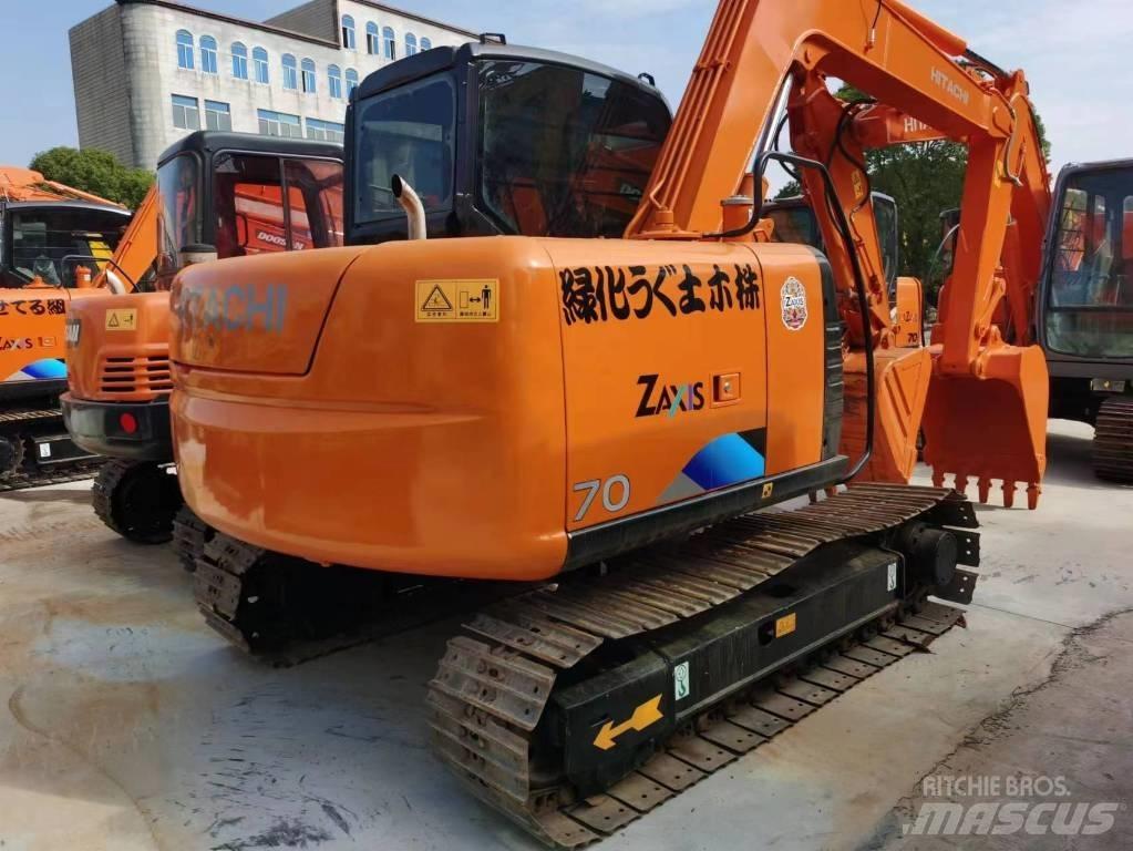 Hitachi ZX 70 Pásová rýpadla