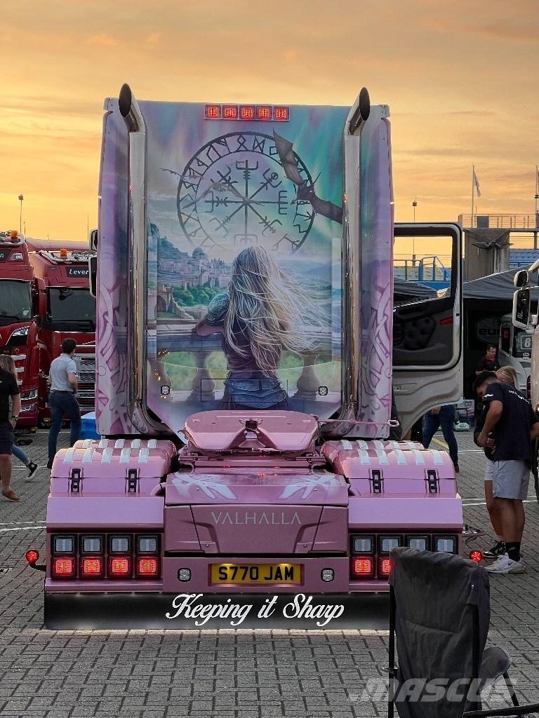 Hino 700 Hákový nosič kontejnerů