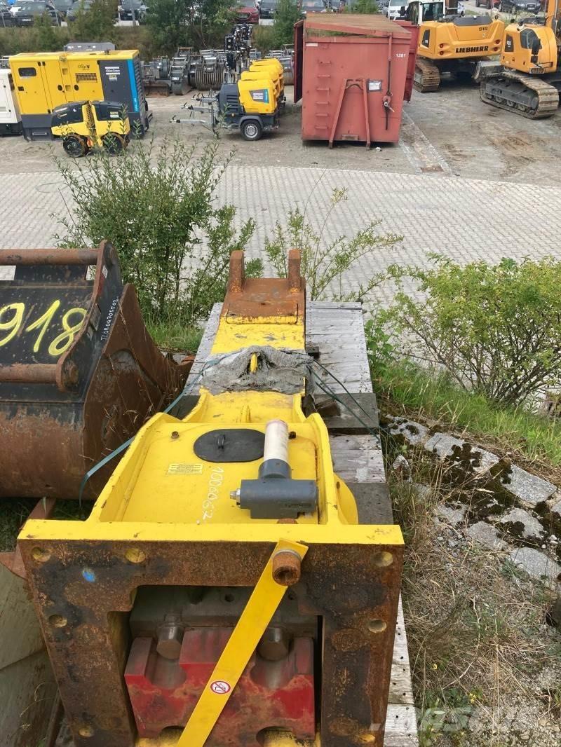 Epiroc HB3100 Bourací kladiva / Sbíječky