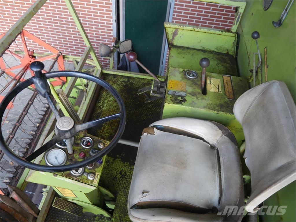 CLAAS Mercator 75 Sklízecí mlátičky