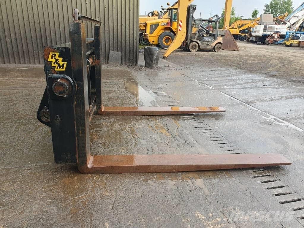 Volvo L 220 D Vidlice