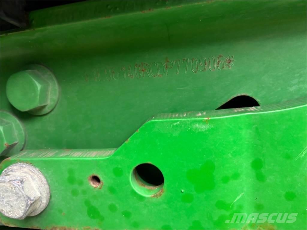 John Deere 6140R Traktory