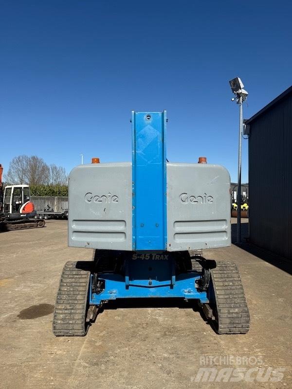 Genie S 45 Trax Teleskopické plošiny