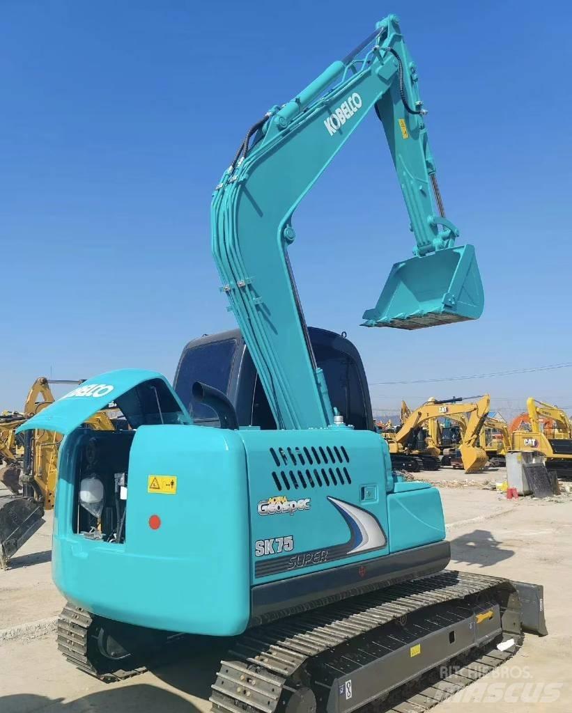 Kobelco SK 75 Pásová rýpadla