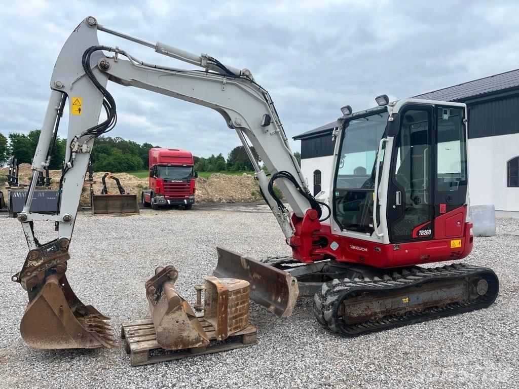 Takeuchi TB260 Mini rýpadla < 7t