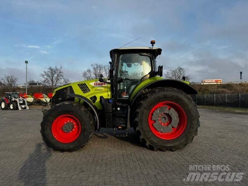 CLAAS AXION 830 Traktory
