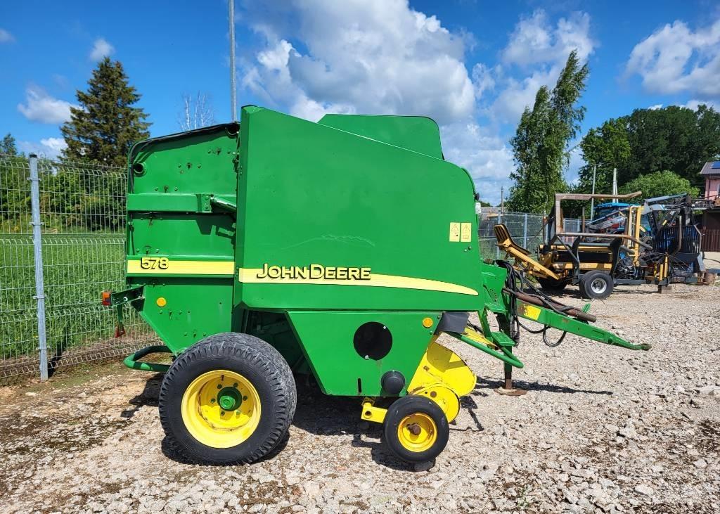 John Deere 578 Lis na válcové balíky