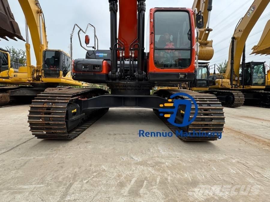 Doosan DX 340 Pásová rýpadla