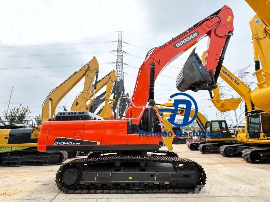 Doosan DX 340 Pásová rýpadla