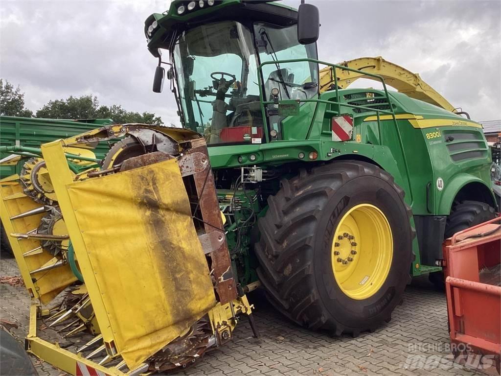 John Deere 8300 Samojízdné sekačky