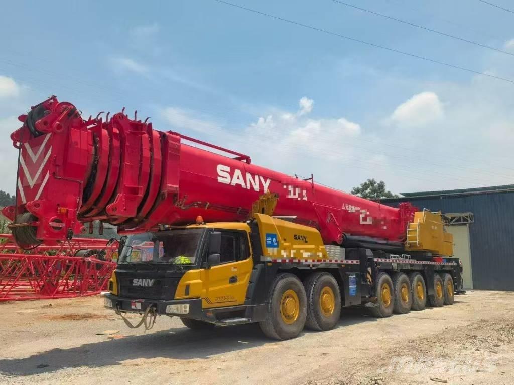 Sany SAC7000 T7 Univerzální terénní jeřáby