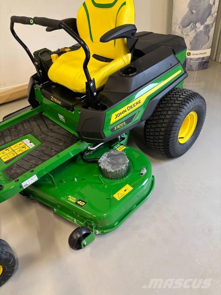John Deere Z370R Samojízdné sekačky