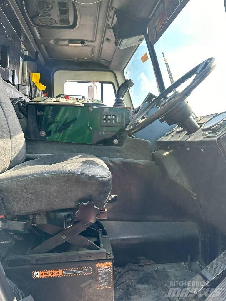 Mack LEU613 Popelářské vozy