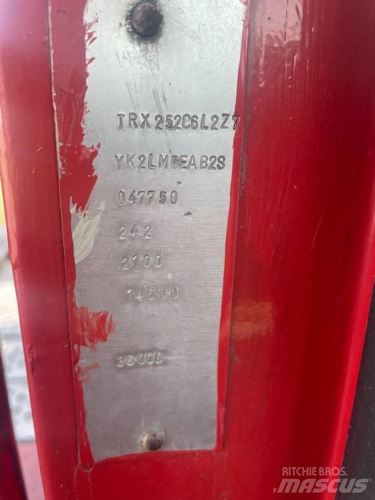 Kalmar TRX252 Terminálový tahač