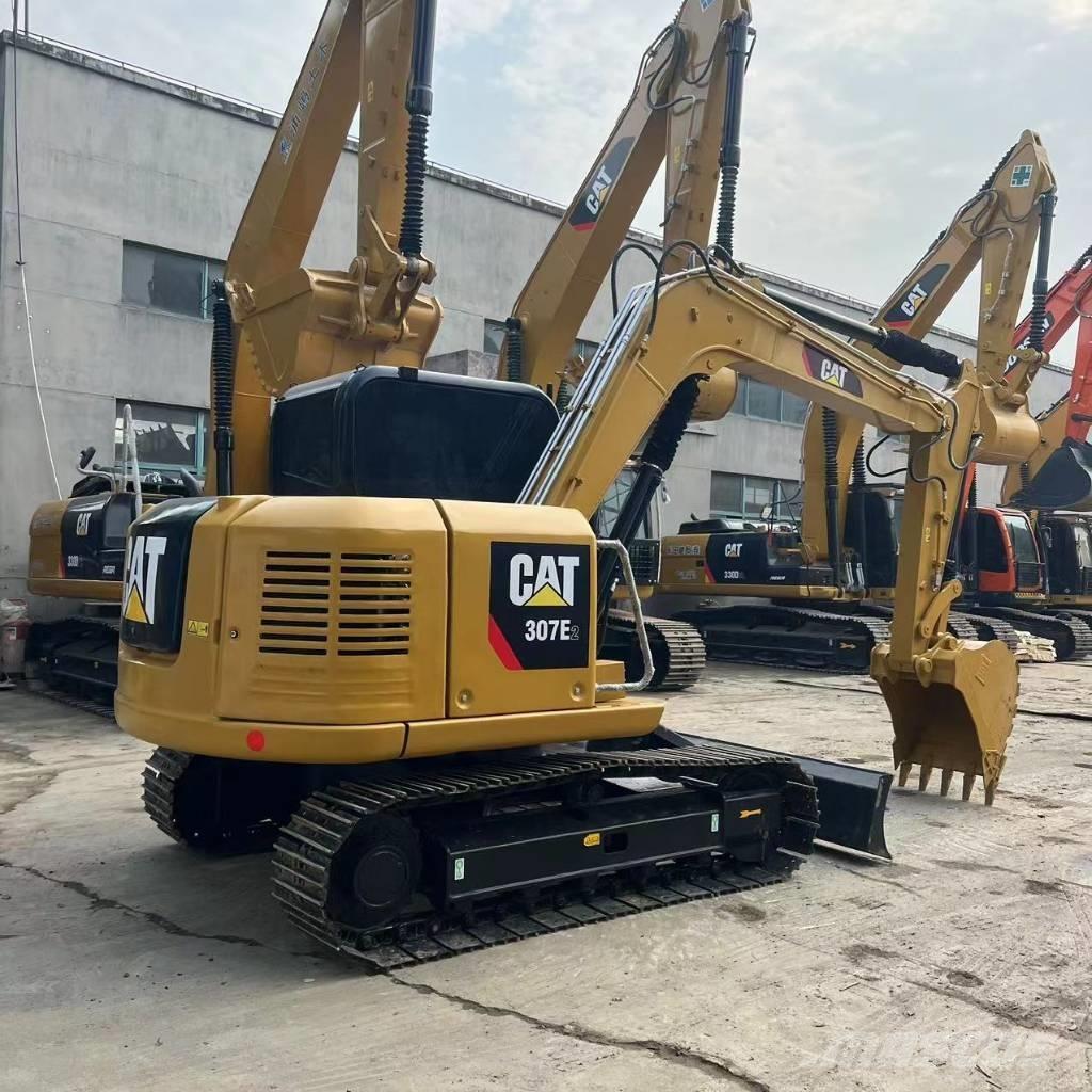 CAT 307E2 Mini rýpadla < 7t