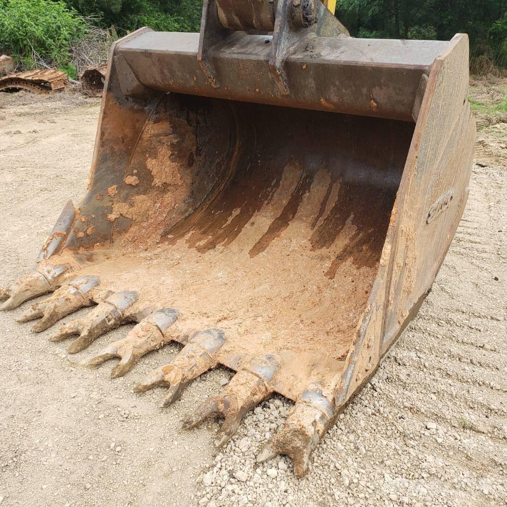 Komatsu PC 490 LC-11 Pásová rýpadla