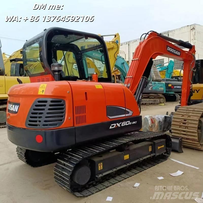 Doosan DX60 Pásová rýpadla